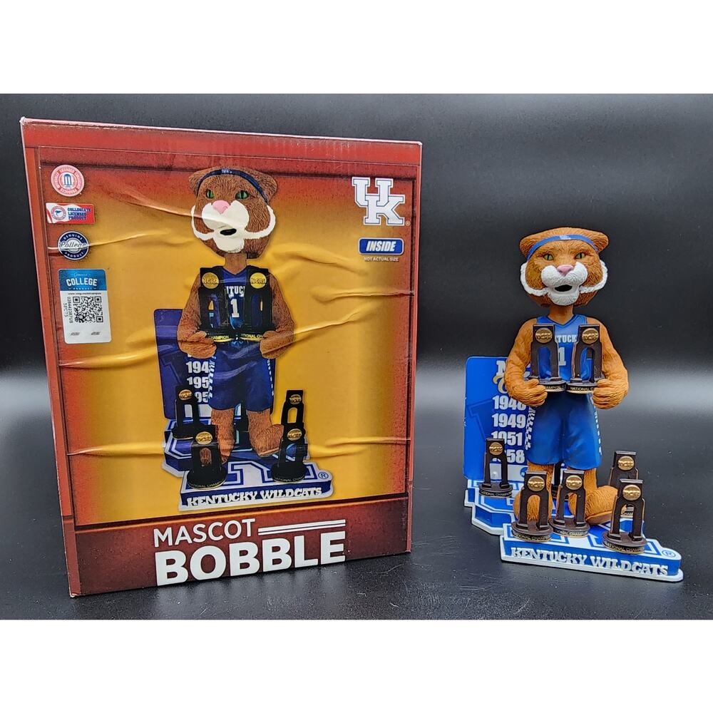 UK Wildcats Legends of the Court Mascot Bobble LE 124/216 w/ Box 8.25"